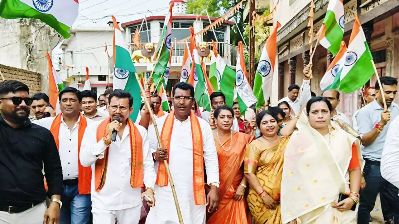 भव्य तिरंगा यात्रा भव्य तिरंगा यात्रा