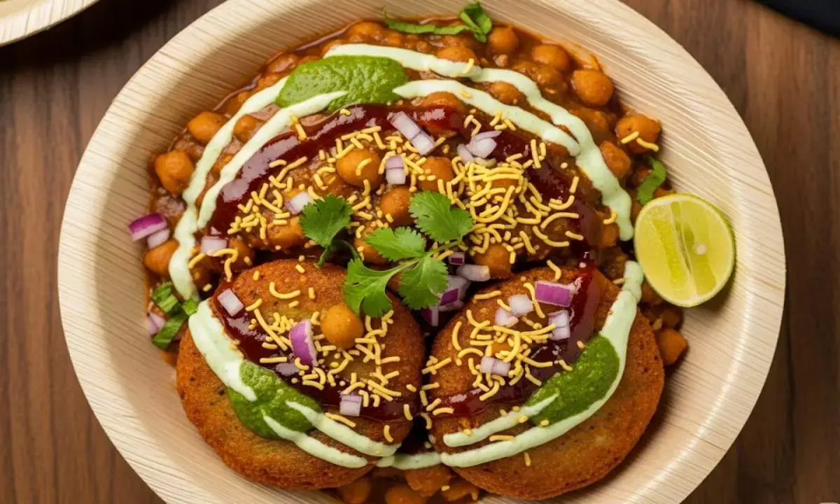 छोले टिक्की चाट देखकर मुंह में आएगा पानी, 15 मिनट में तैयार होगी टेस्टी डिश