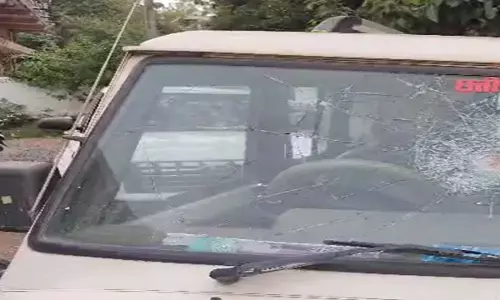 आबकारी की टीम पर शराब माफिया का हमला