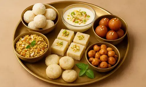 A plate of bhogs for Kanha ji in which all these 6 recipes are decorated. A plate of bhogs for Kanha ji in which all these 6 recipes are decorated.
