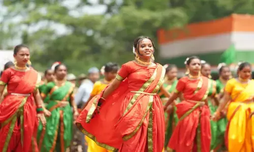 पुलिस परेड ग्राउण्ड स्वतंत्रता दिवस समारोह : बच्चों ने देशभक्ति गीत और नृत्य से बांधा समां