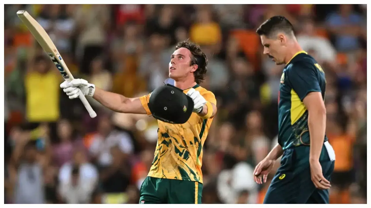 dewald brevis no look six hat trick dewald brevis no look six hat trick