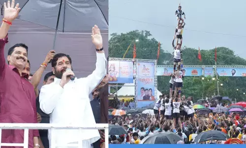 Eknath Shinde stage broken