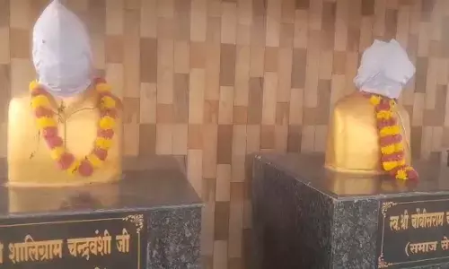 शरारती तत्वों ने स्वतंत्रता सेनानियों की मूर्ति पर पोती कालिख