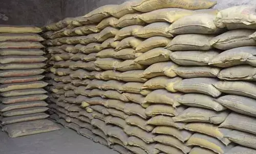 मानसून में डिमांड नहीं : फिर भी बढ़ा दिए सीमेंट के 20 से 25 रुपए दाम