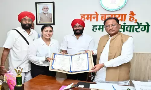 देवाशीष और मनतृप्त कौर को राष्ट्रपति सम्मान : सीएम साय से मिले, दी शुभकामनाएं, उज्ज्वल भविष्य की कामना की