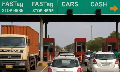 खराब सड़कों पर टोल टैक्स लेना अन्यायपूर्ण, सुप्रीम कोर्ट से यात्रियों को बड़ी राहत; NHAI झटका