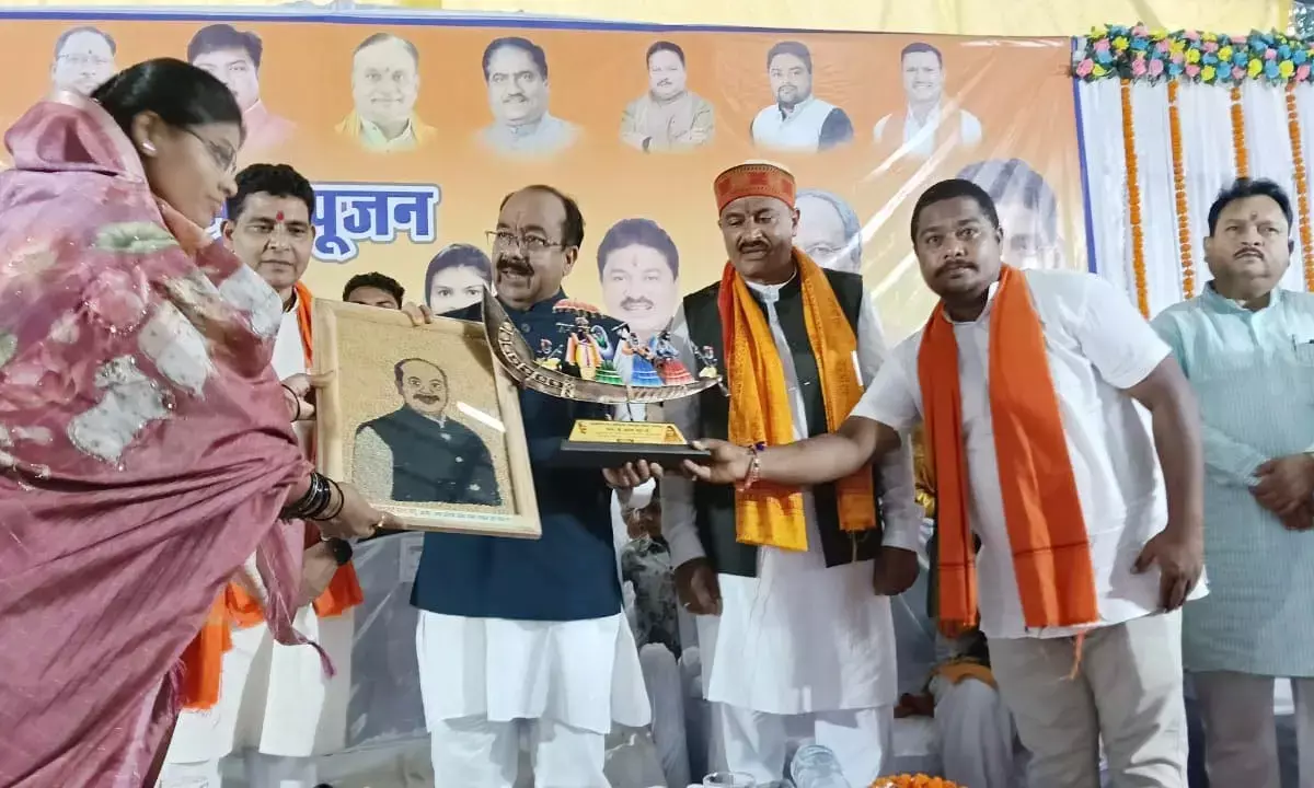 डिप्टी सीएम अरुण साव और मंत्री टंकराम वर्मा