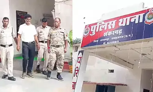 पुलिस की गिरफ्त में आरोपी हेडमास्टर