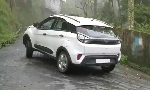 पहाड़ों पर ड्राइविंग होगी सुरक्षित और तनाव-मुक्त, अपनाएं ये 4 आसान उपाय