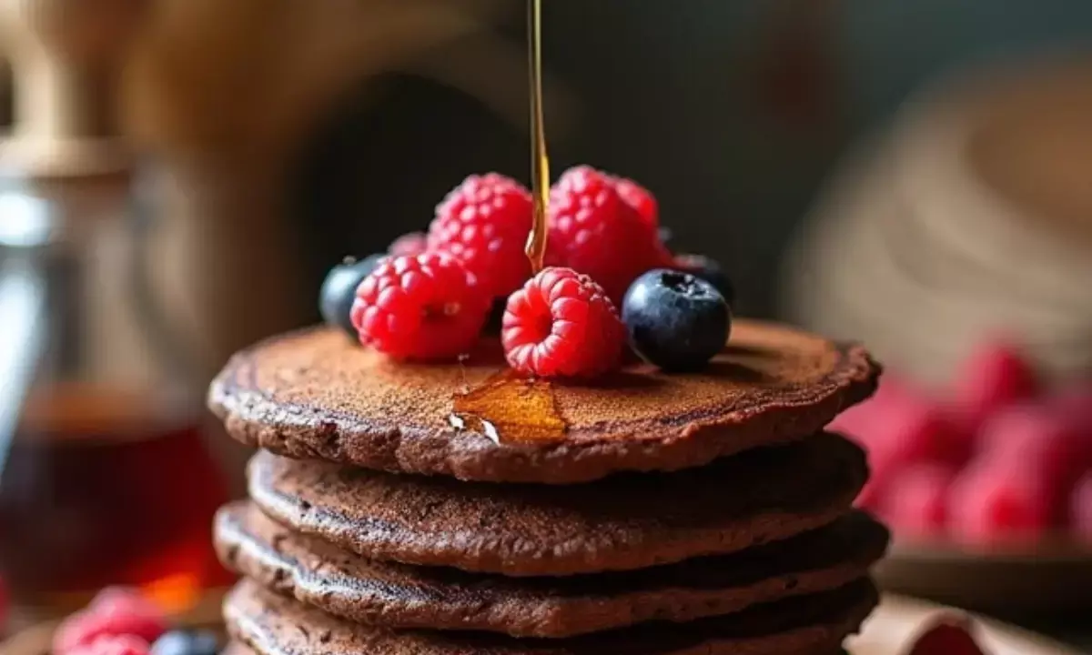 हेल्दी चॉकलेट पैनकेक बनाने की आसान रेसिपी।