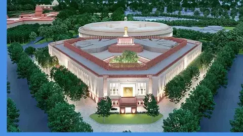 संसद भवन की सुरक्षा में चूक- दीवार फांदकर घुसा व्यक्ति संसद भवन की सुरक्षा में चूक- दीवार फांदकर घुसा व्यक्ति