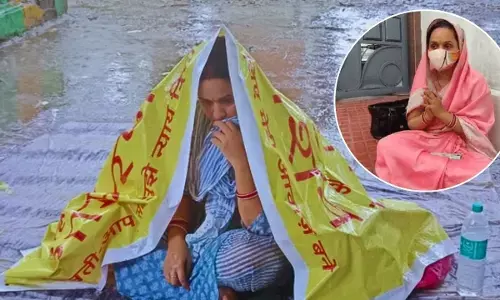 Rakhi wrestler hunger strike