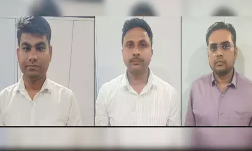 रायपुर में पुलिस ने ऑपरेशन साइबर शील्ड के म्यूल बैंक अकाउंट प्रकरण में बैंक के तीन अधिकारियो को गिरफ्तार किया है