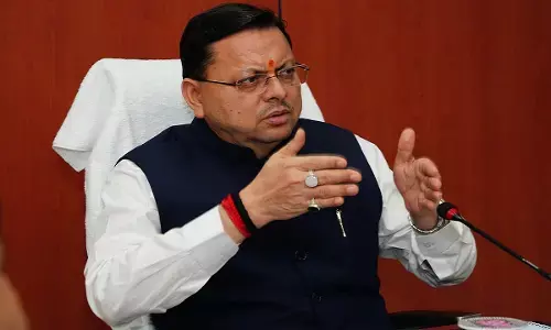 चमोली जिले के थराली में आपदा प्रभावितों को मुख्यमंत्री धामी ने तत्काल ₹5 लाख सहायता राशि देने और राहत कार्यों को तेज करने के आदेश दिए।