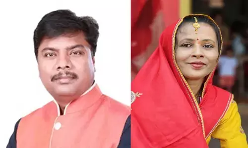 मंत्री केदार कश्यप और नगर पालिका की पार्षद कांता राठी