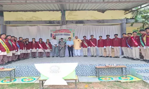 डीएवी मुख्यमंत्री पब्लिक स्कूल हितावर में शुक्रवार को विद्यार्थी परिषद का गठन एवं अलंकरण समारोह का आयोजन किया गया
