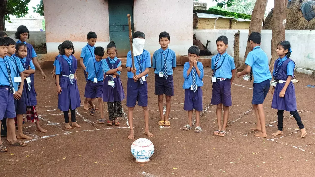 pot breaking pot breaking