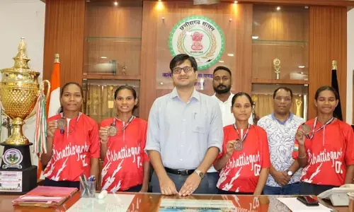 जूनियर सॉफ्टबॉल गर्ल्स टीम