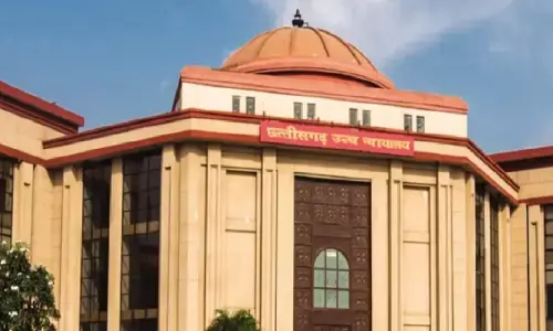 हाईकोर्ट ने चाकूबाजी पर शासन से शपथ पत्र के साथ जवाब मांगा है हाईकोर्ट ने चाकूबाजी पर शासन से शपथ पत्र के साथ जवाब मांगा है