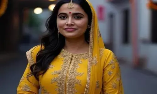 गणेश चतुर्थी के मौके के लिए पीले रंग का सूट