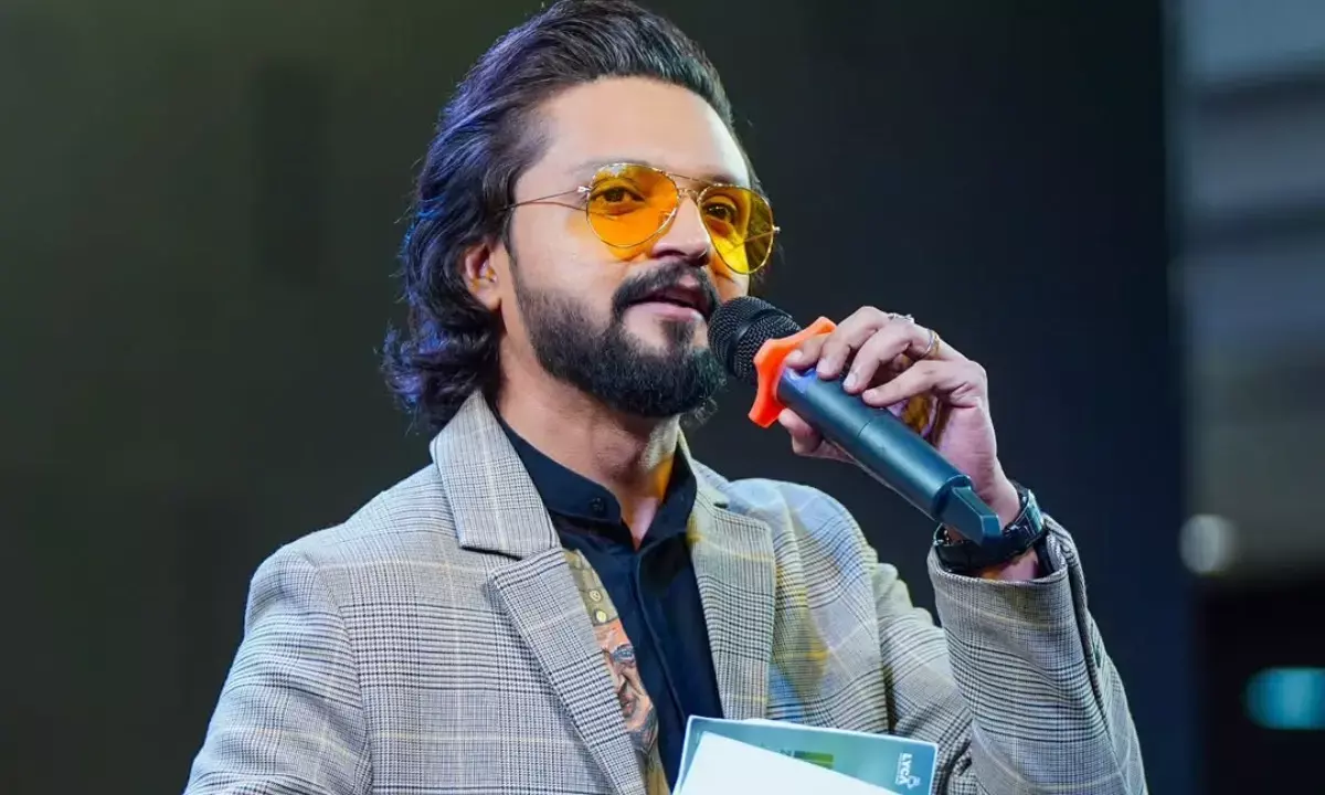 एक्टर राजेश केशव को स्टेज पर आया कार्डियक अरेस्ट, वेटिलेटर पर चल रही सांसें