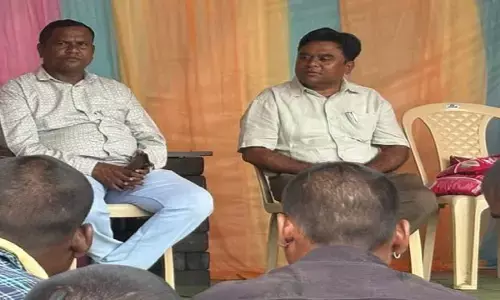 नगरी के जिला पंचायत अध्यक्ष अरुण सार्वा ने मसानडबरा में प्रधानमंत्री आवास योजना का निरीक्षण किया।