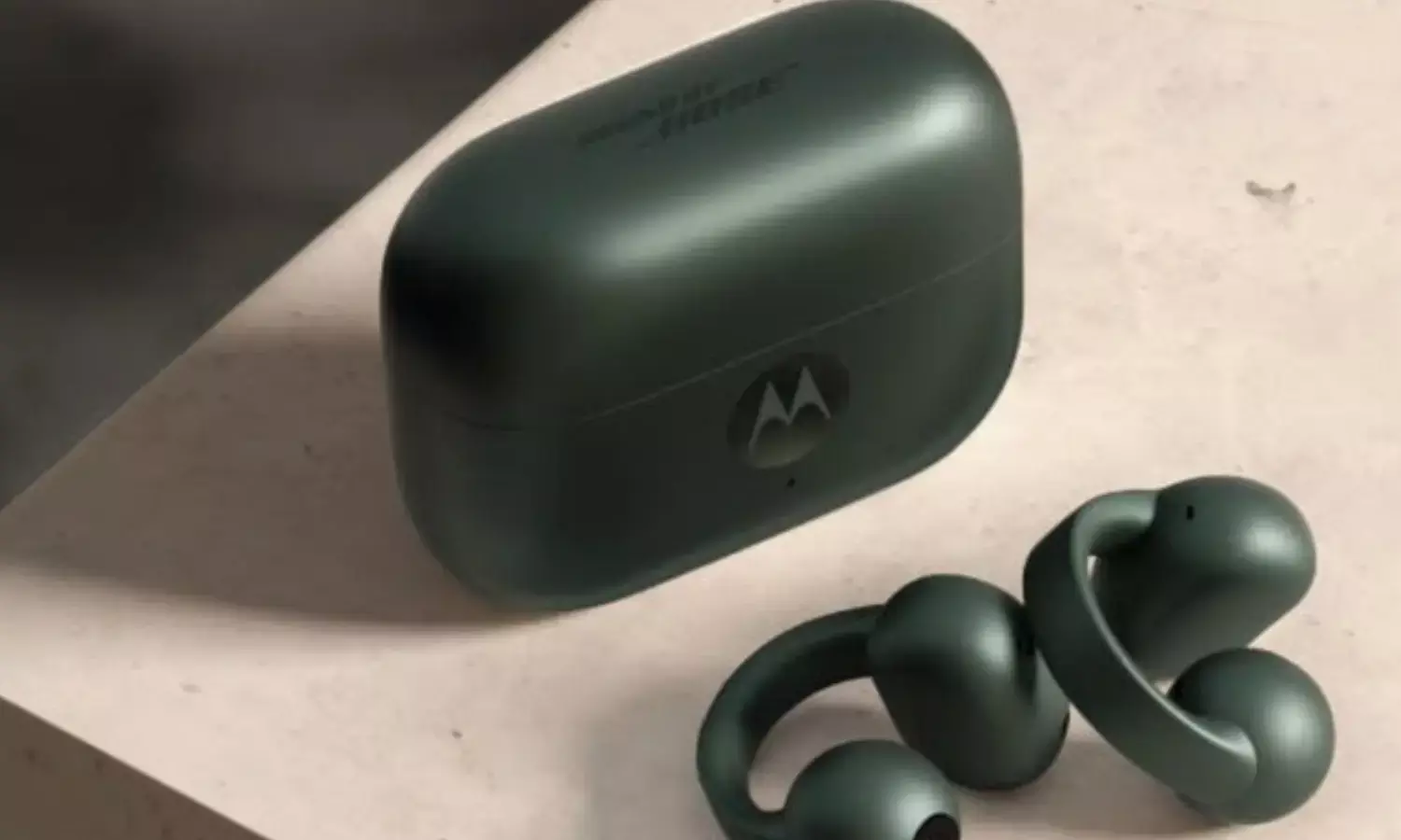 Moto Buds Loop and Moto Buds Bass Launch in India