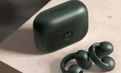 Moto Buds Loop and Moto Buds Bass Launch in India