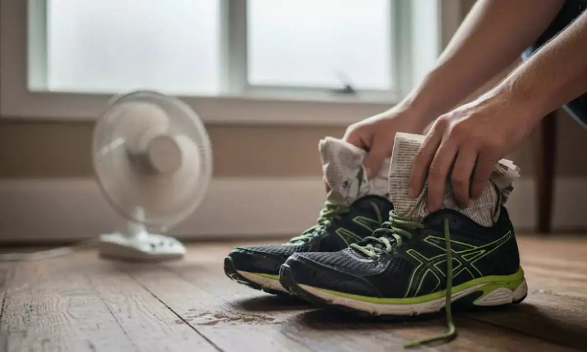 How to Dry Wet Shoes