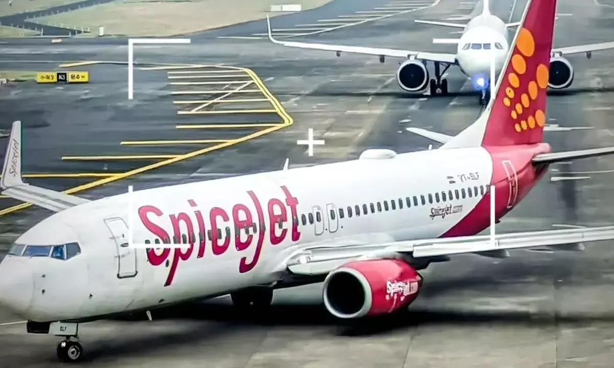Delhi-Srinagar SpiceJet Flight Emergency Landing