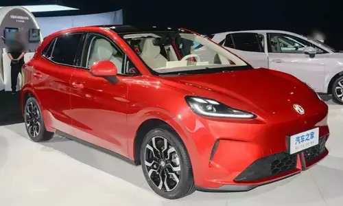 फुल चार्ज पर 530Km दौड़ेगी, सेफ्टी के लिए इसमें 360 डिग्री कैमरा और 15.6-इंच स्क्रीन मिलेगी