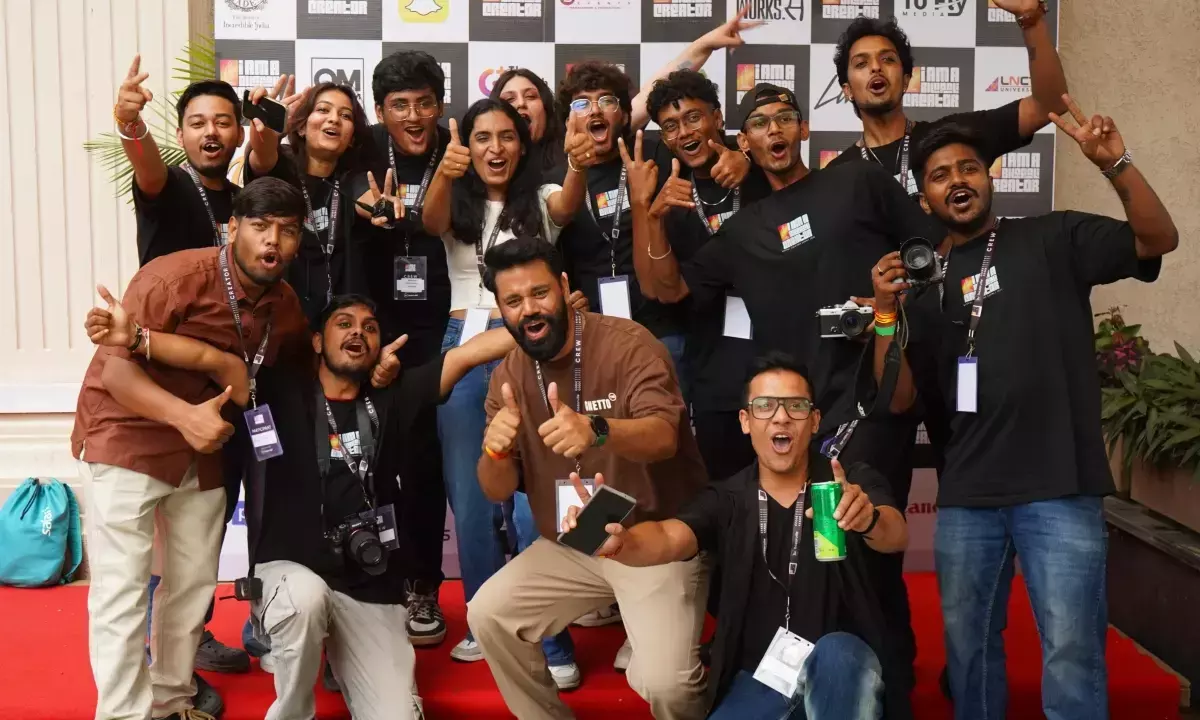 क्रिएटर्स समिट 2025 : भोपाल में जुटे टॉप डिजिटल क्रिएटर्स, बताई बारीकियां क्रिएटर्स समिट 2025 : भोपाल में जुटे टॉप डिजिटल क्रिएटर्स, बताई बारीकियां