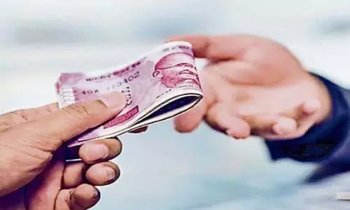 एसीबी का एक्शन : आबकारी एसआई को रिश्वत लेते रंगे हाथ दबोचा