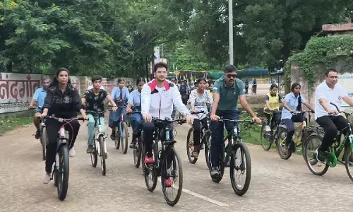 बलौदाबाजार जिले में हाकी के मशहूर खिलाड़ी मेजर ध्यानचंद की जयंती पर तीन दिवसीय राष्ट्रीय खेल दिवस का आयोजन किया जा रहा है।