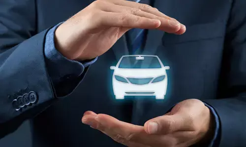 क्यों जरूरी है गाड़ी का बीमा, एक्सीडेंट या चोरी के बाद कैसे मिलेगा लाभ? जानें सबकुछ