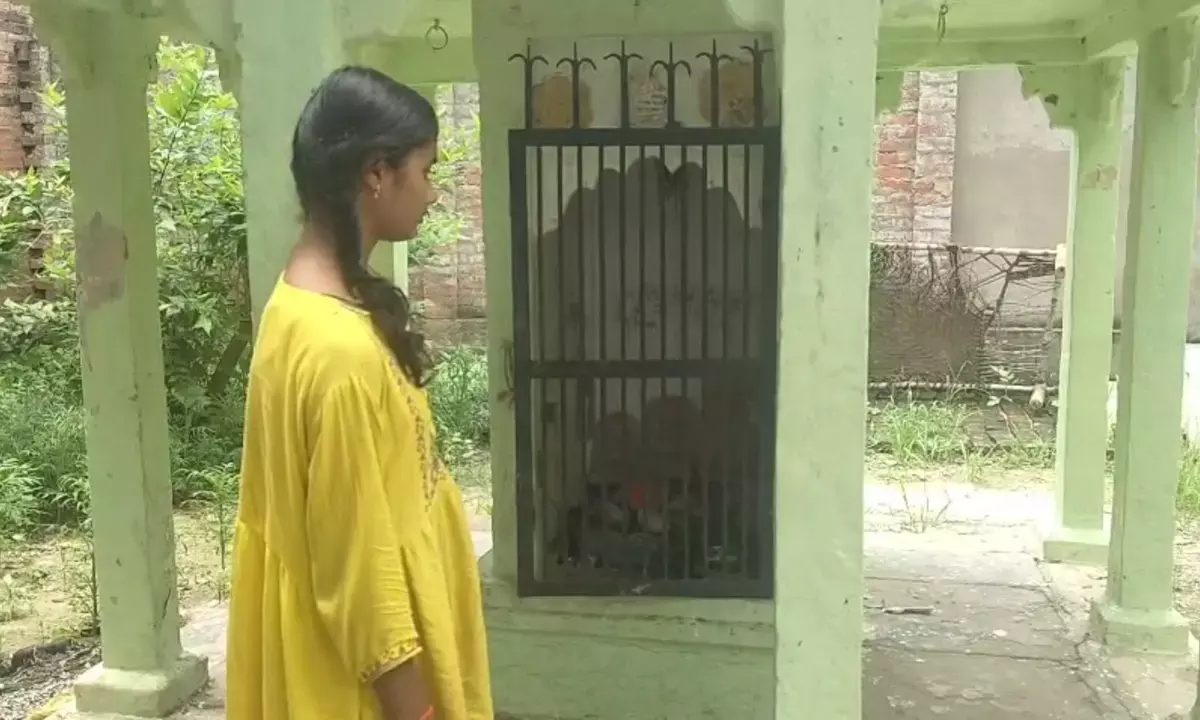 Kaushambi: 15-year-old Riya bitten by snake 7 times in 1 month uttar pradesh latest news