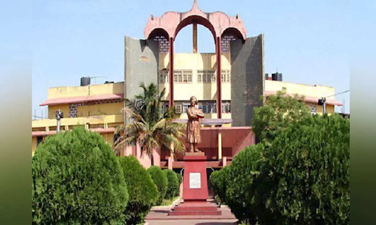 संस्कृत में बात करना सिखाएगा रविवि :  विद्यार्थी अंग्रेजी नहीं अब देववाणी में करेंगे अभिवादन