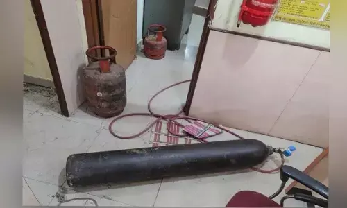 राजधानी के बैंक में चोरी का प्रयास : खिड़की तोड़कर घुसे , गैस कटर से लॉकर  काटने की कोशिश