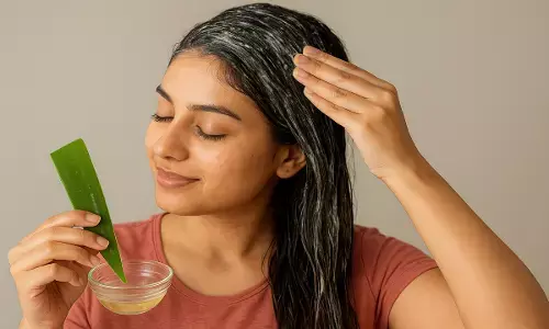 बारिश के मौसम में हेयर मास्क लगाएं