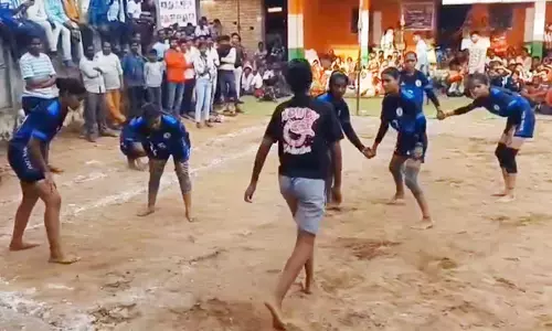 सिहावा क्षेत्र में नवाखाई पर्व की धूम : कबड्डी प्रतियोगिता में दिखा उत्साह, बच्चियों को खेल के लिए किया गया प्रेरित