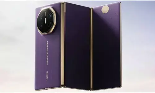 Huawei Mate XTs Tri-Fold Smartphone