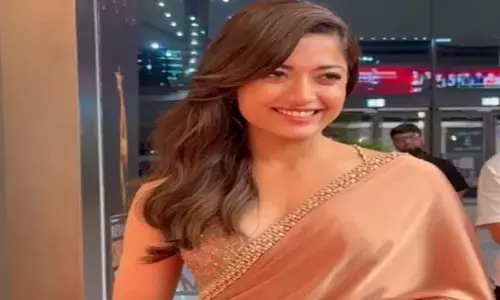 एक्ट्रेस रश्मिका मंदाना का गोल्ड साड़ी लुक