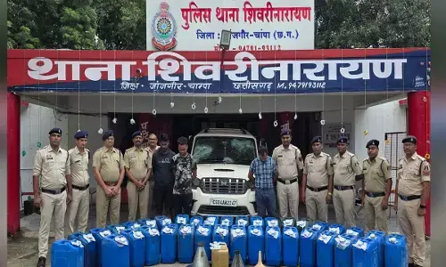 शिवरीनारायण पुलिस ने दिखाया फिल्मी अंदाज : डीजल चोर गिरोह को सड़क पर ट्रैक्टर अड़ाकर पकड़ा, 1280 लीटर डीज़ल जब्त