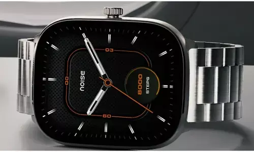 Smartwatch under 2000