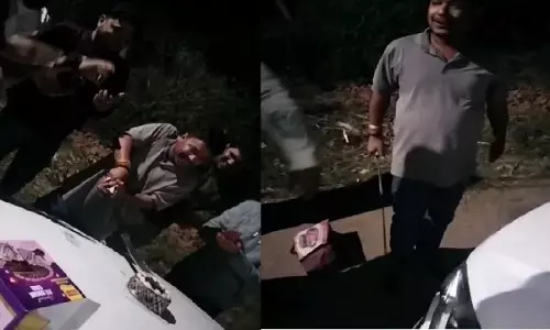 तलवार से केक काट रहे बीजेपी युवा मोर्चा के नेता : बद्री अग्रवाल के जन्मदिन का वीडियो वायरल, कांग्रेस ने की कार्रवाई की मांग