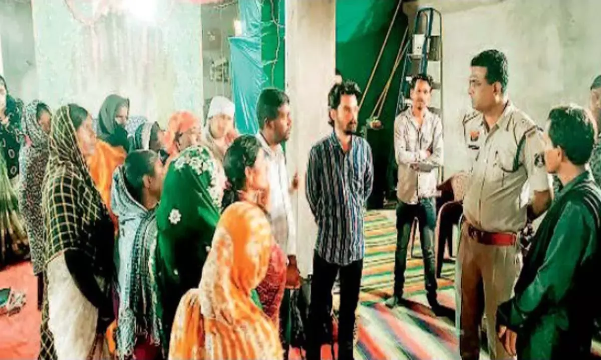 प्रलोभन  देकर धर्मांतरण : 14 महिला व एक पास्टर सहित 25 गिरफ्तार