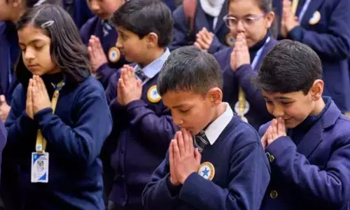 mumbai Schools colleges government offices and banks closed today 8 September eid milad