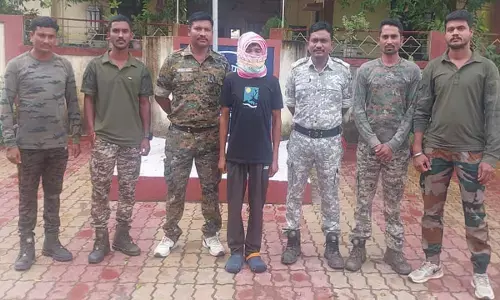 arrest Naxalite arrest Naxalite