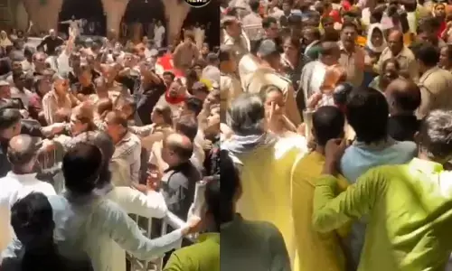 Vrindavan Banke Bihari Temple Fight